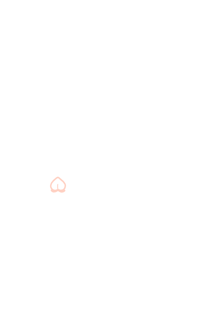 桃から⽣まれた「ももまる」参上!⼦ネコのミケネコ、いたずらっ⼦。おなかの桃印を⾃慢げに、⼤冒険のはじまりはじまり〜