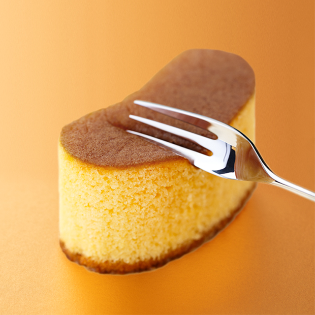  TOKYO BANANA  CASTELLA CAKE 1
