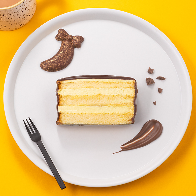 TOKYO BANANA Choco-Banana Cake Narita International Airport Exclusive 1